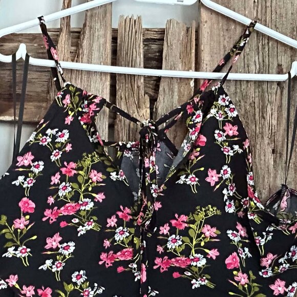 SHEIN VCAY Plus High Split Ditsy Floral Dress 1X - Picture 9 of 10